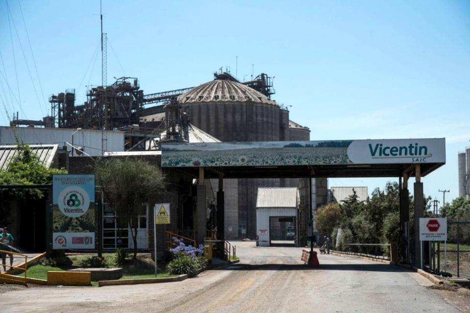 Comparto dos brillantes notas de Jorge Elbaum y Diego Rubinzal sobre Vicentín.