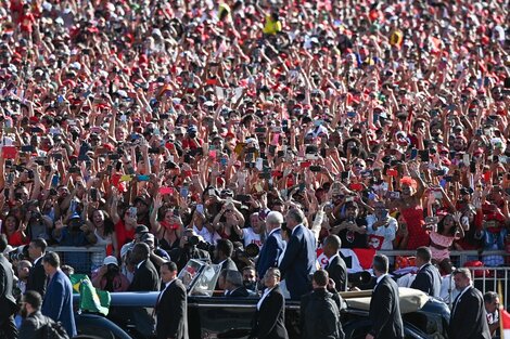 Lula, entre dos fuegos